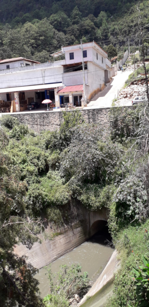 Salida de aguas negras conocida como El Túnel